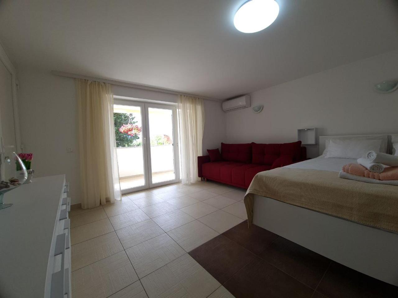 Eden Apartment Kornić Εξωτερικό φωτογραφία
