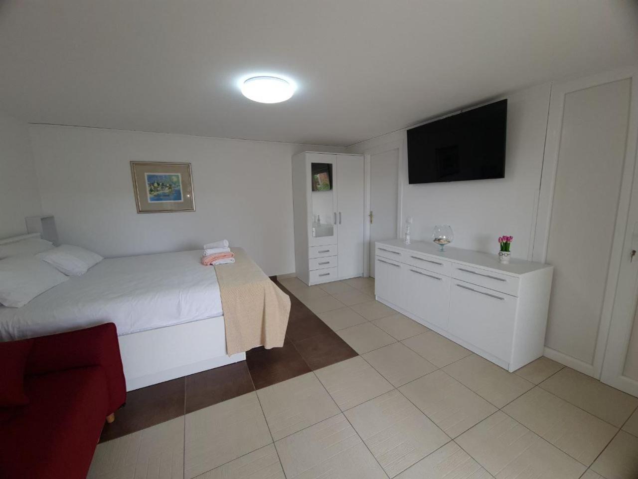 Eden Apartment Kornić Εξωτερικό φωτογραφία
