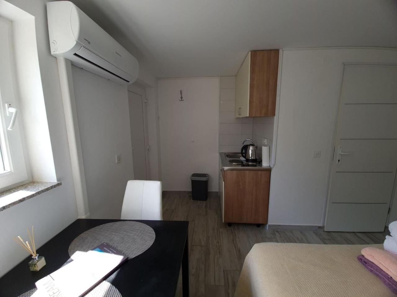 Eden Apartment Kornić Εξωτερικό φωτογραφία