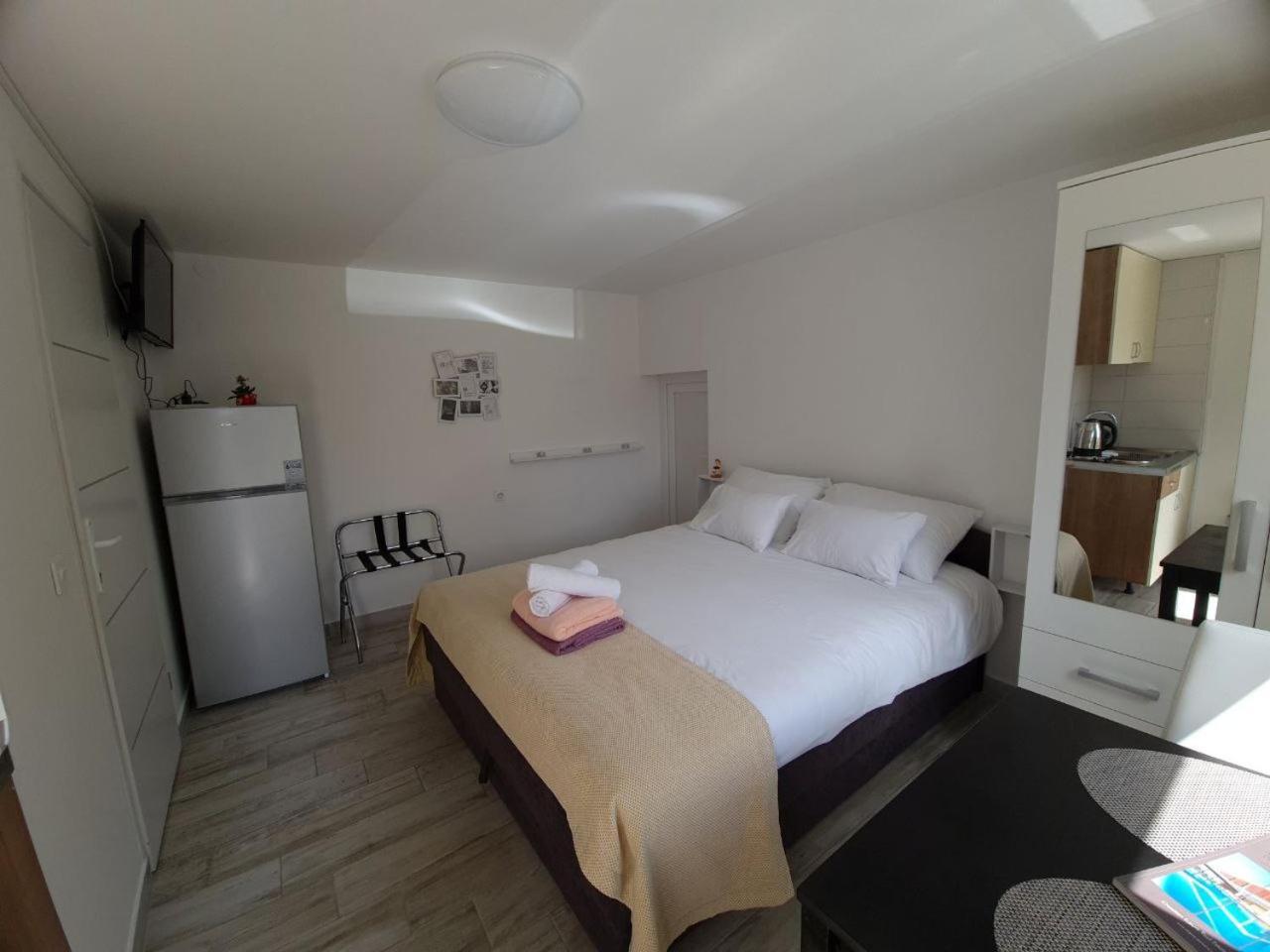 Eden Apartment Kornić Εξωτερικό φωτογραφία